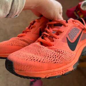 Nike Wms Zoom Fly 2 Shoes